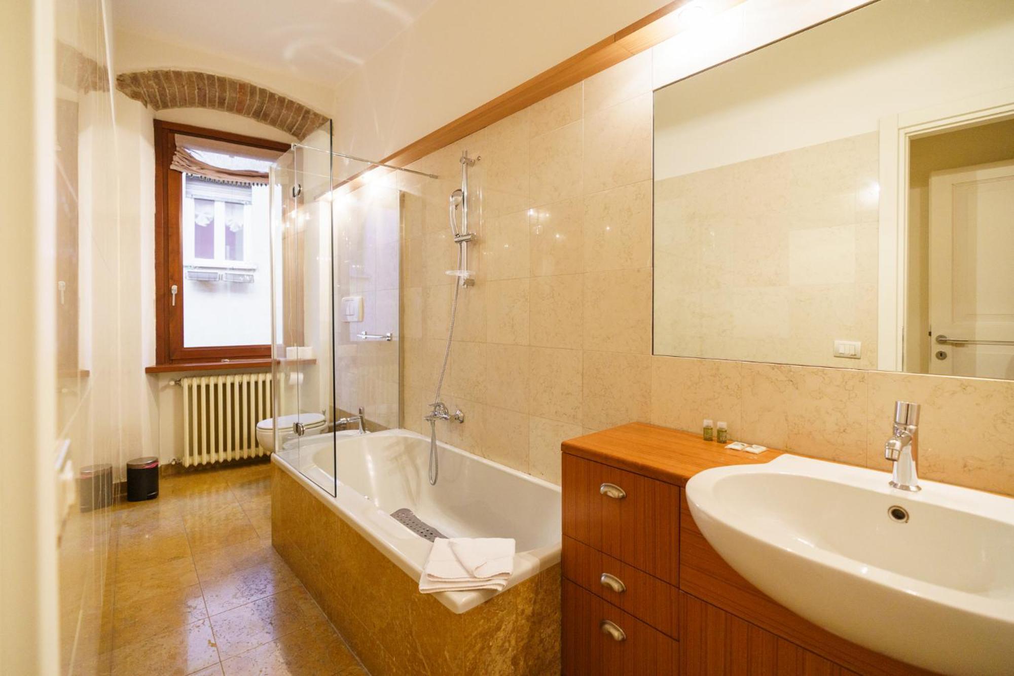 Domus Verona - Elegante Residenza Satiro Chambre photo