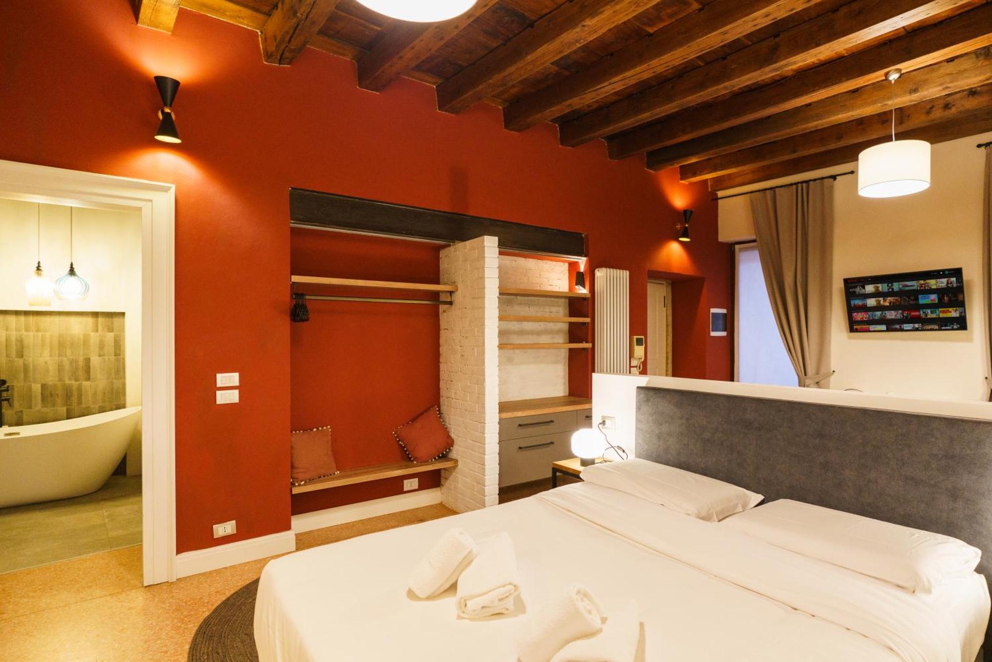 Domus Verona - Elegante Residenza Satiro Chambre photo